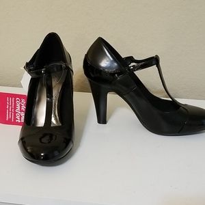 dexflex comfort Black Oxford Pumps